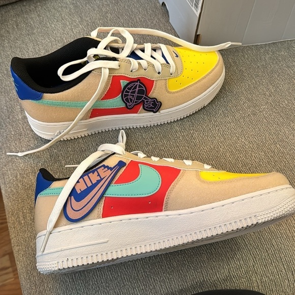 Air force 1 LV8 1 (GS) - Picture 2 of 4